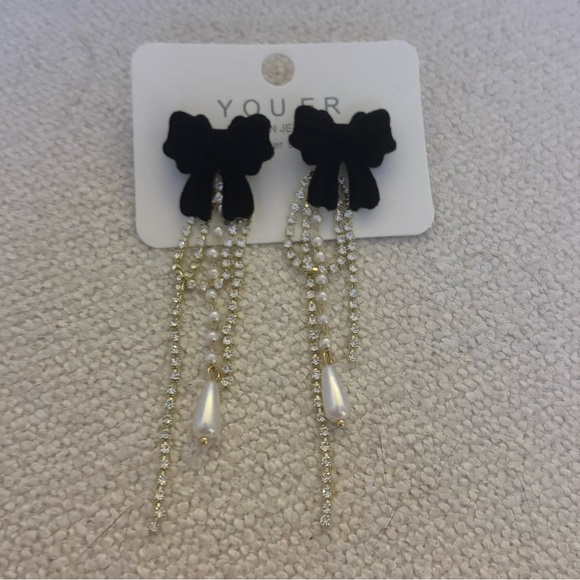 Jewelry - Black Bow Rhinestones Earrings
